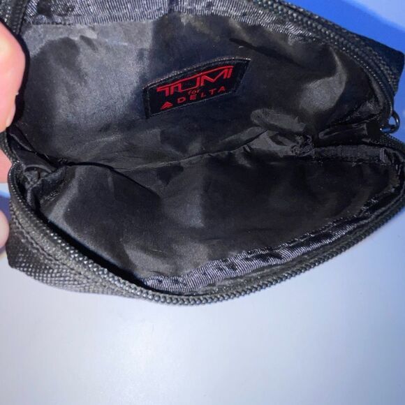 TUMI Cosmetic Bag - Picture 9 of 9